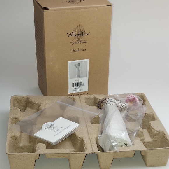 Willow Tree Thank You Girl With Flowers Figurine 2013 - Picture 2 of 4
